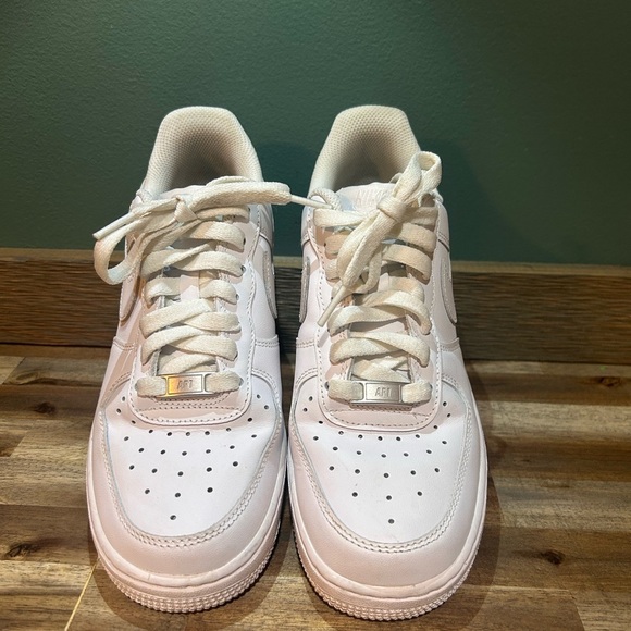 Nike Air Force 1 Low White Sneakers Women’s 7.5 - Picture 5 of 12
